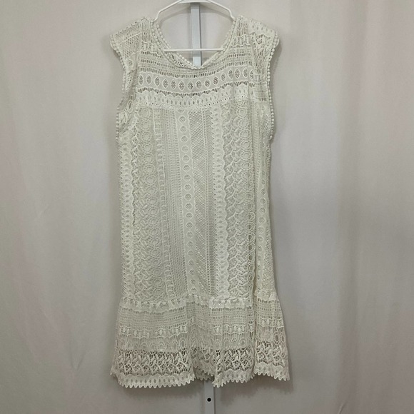 BB Dakota Dresses & Skirts - BB Dakota Women’s White Crochet Dress Size L